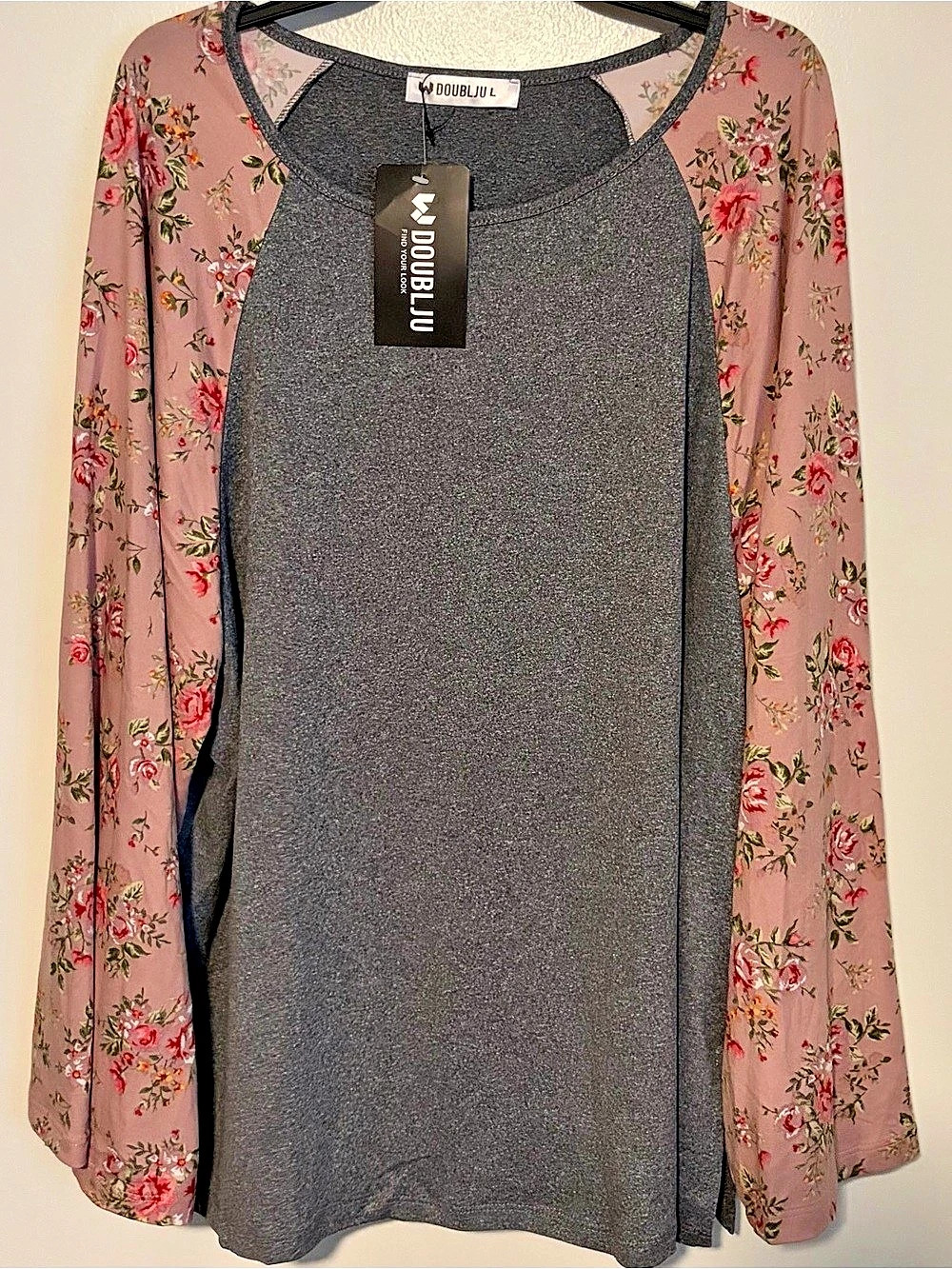 Doublju Floral Tunic in Gray & Pink NWT